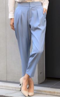 絶対零度1 本田翼衣装のブルーのパンツ